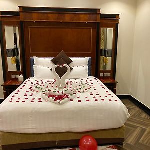 Standard Zimmer mit Kingsize-Bett
